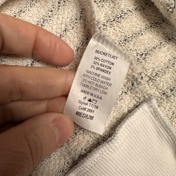 BUCKETLIST Striped hoodie - dark gray and White stripes - Picture 4 of 7